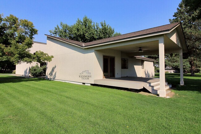 Building Photo - 4 Bedroom, 3 Bath Home in West Richland