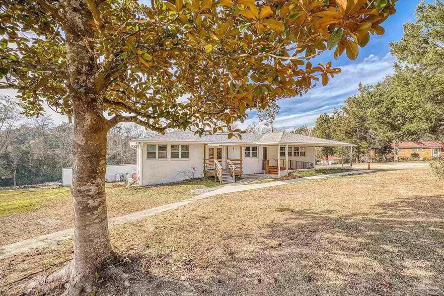 Primary Photo - 2371 Le Ruth Dr
