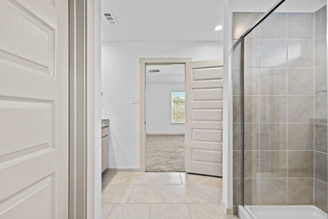 Building Photo - 4903 Pne Hvn Ln