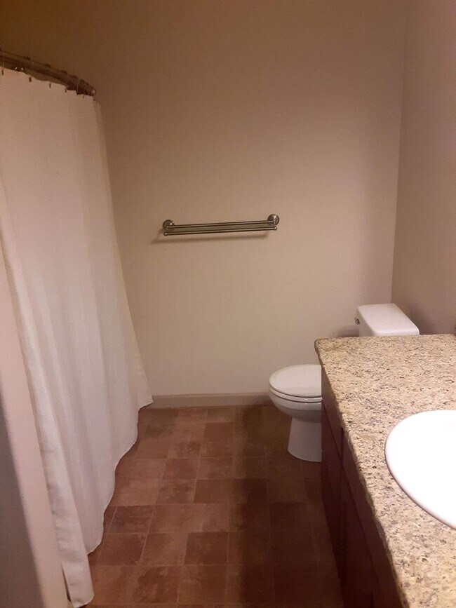 Building Photo - 3 Bedroom 2 Bath House with 7 Acres Horse Property