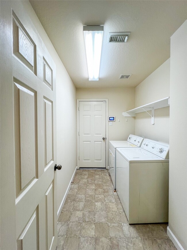 Building Photo - 5018 Juniper Walk Ln