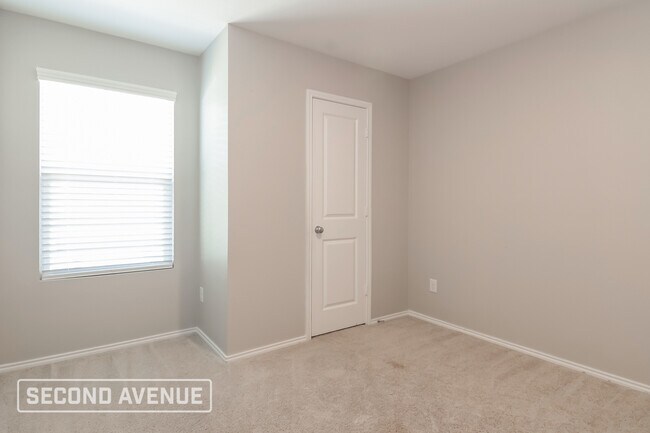 Building Photo - 6088 Determine Ln