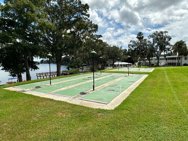 Building Photo - Renovated 2 Bed, 2 Bath Condo in Lakeside Community of Lake Maitland Terrace!!
