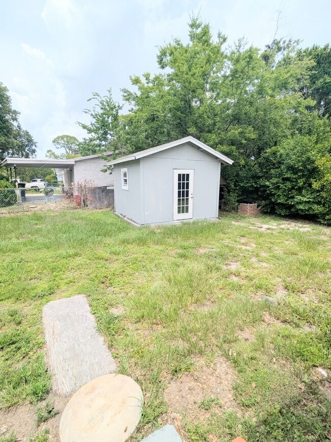 Building Photo - 3Bedroom+BONUS, 2 bath Daytona Beach