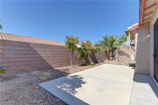 Building Photo - 10517 W Pergola Peak Ave