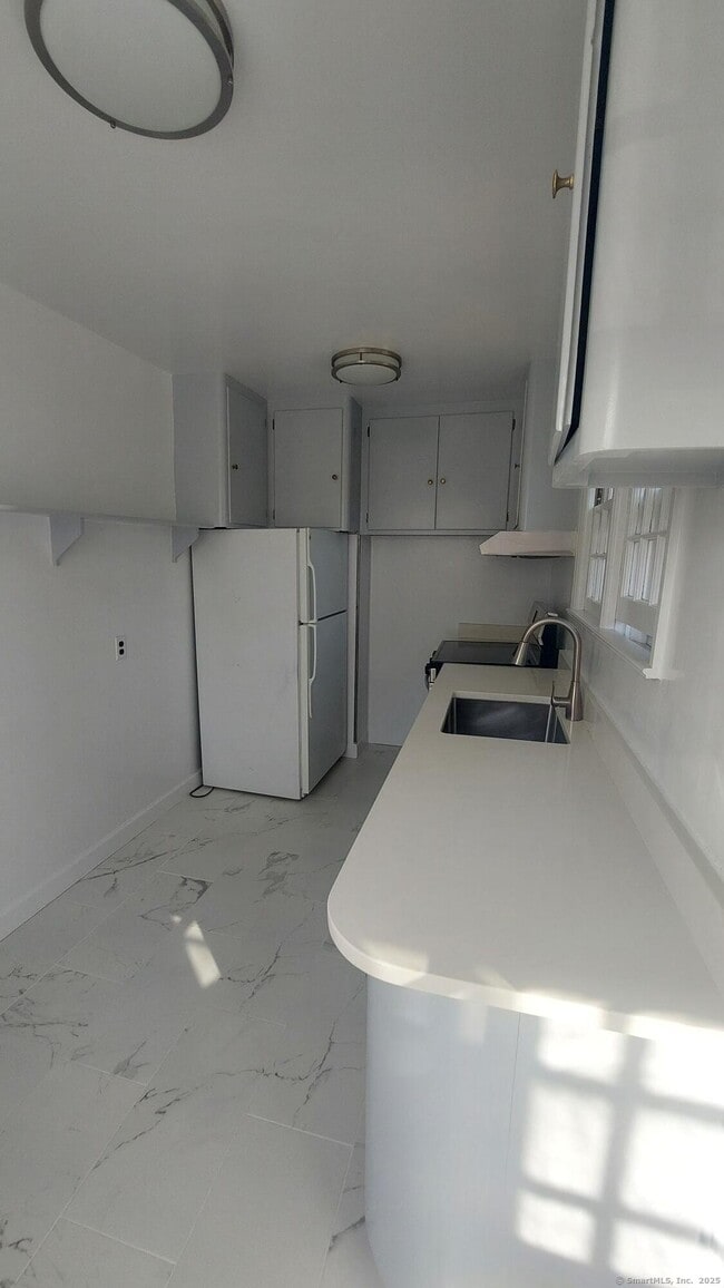 Building Photo - 62 Euclid Ave