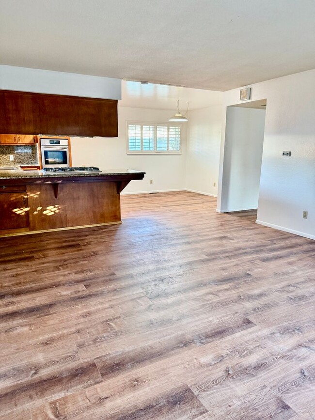 Building Photo - 4214 Zephyr Way