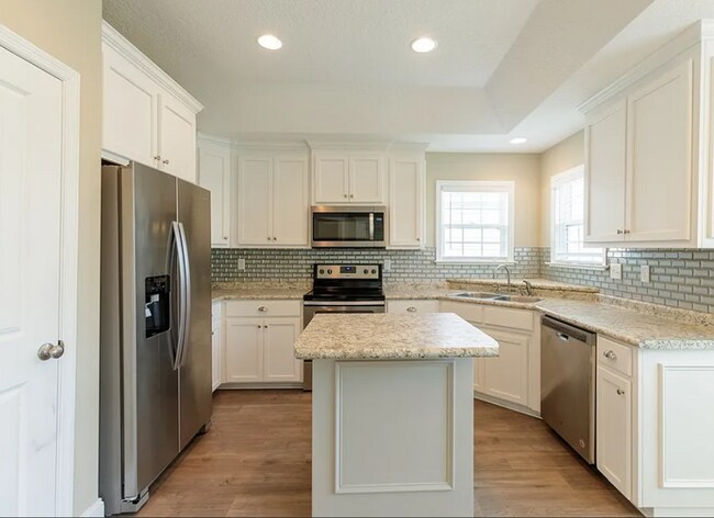 Building Photo - 4316 Summer Hill Pl