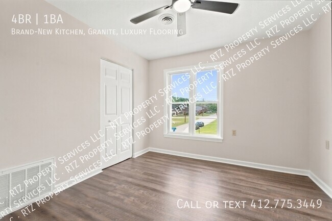 Building Photo - 801 Vine St