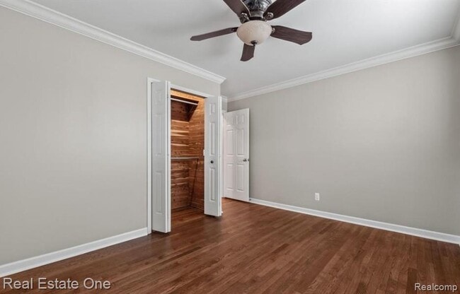 Building Photo - 290 Winry Dr