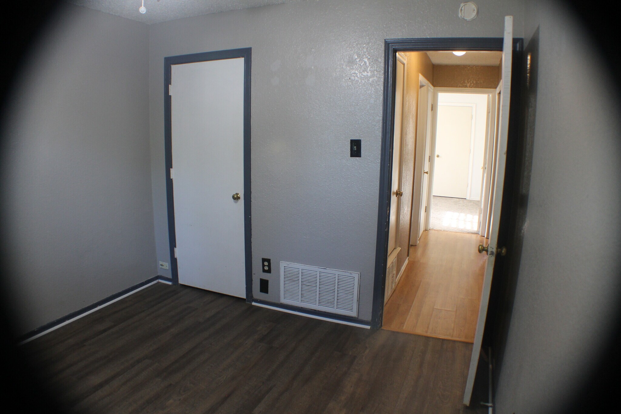 Building Photo - 1206 Devonshire Ln