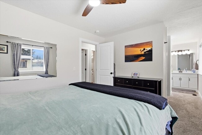 Building Photo - 6743 Kamloops Dr