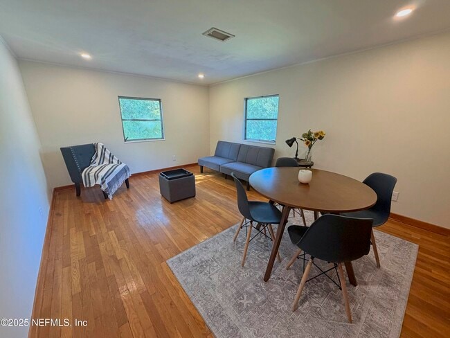 Building Photo - 5336 Alpha Ave