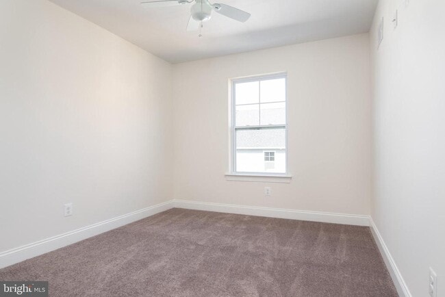 Building Photo - 434 Hurst St