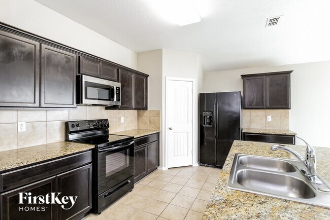 Building Photo - 303 Preakness Ln