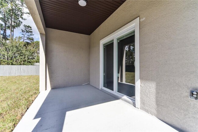 Building Photo - 19 Emmons Ln