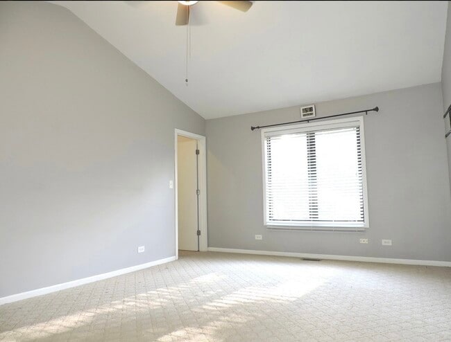 Building Photo - 245 Carlisle Ave