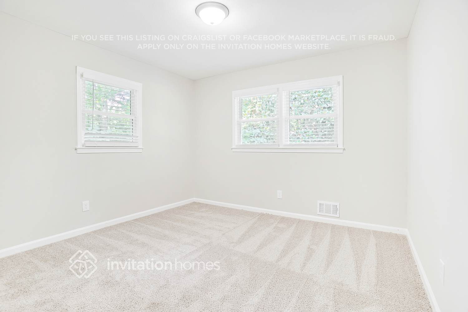 Building Photo - 3558 Pine Needle Dr SW