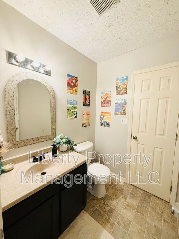 Building Photo - 132 Windsor Ln