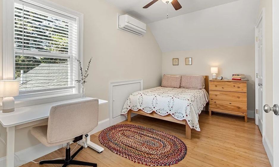 Building Photo - 20 Planters St