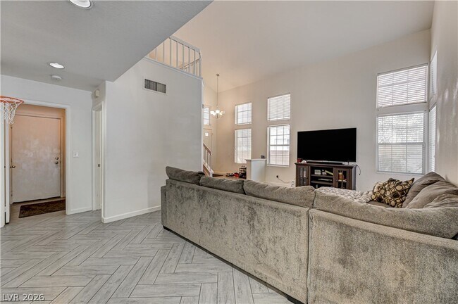 Building Photo - 312 Windmere St