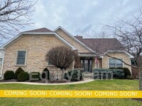 Building Photo - 135 S Pond Ct