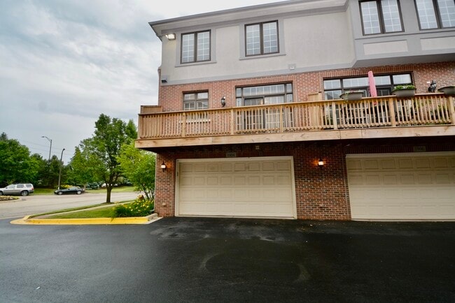 Building Photo - 1904 Alta Vista Ct