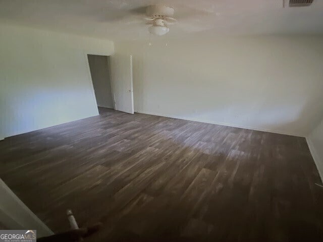 Building Photo - 222 Peartree Ln