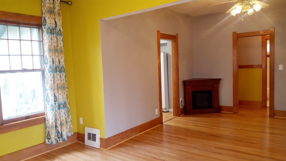 Dining room - 2816 Reed Ave