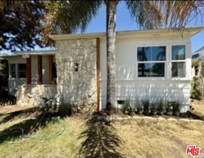 Building Photo - 3964 Goodland Pl