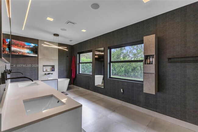 Building Photo - 13540 SW 98th Ct