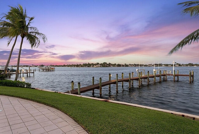 Building Photo - 19022 Loxahatchee River Rd