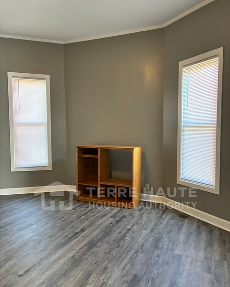 Living Area - 59 S 15th St