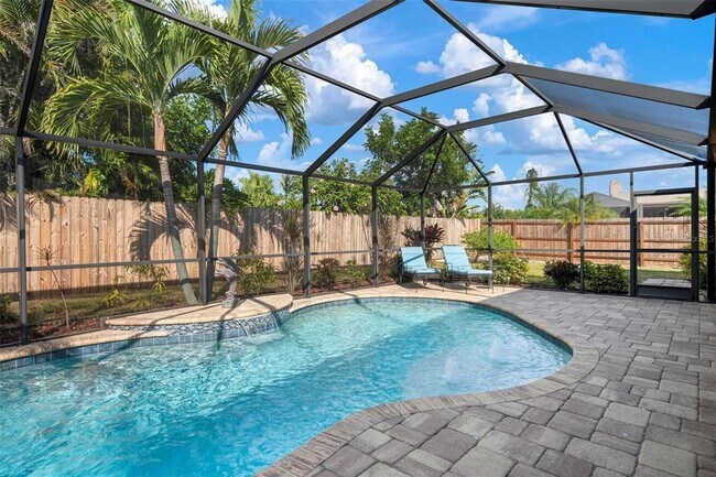 Building Photo - 6552 Waterford Cir