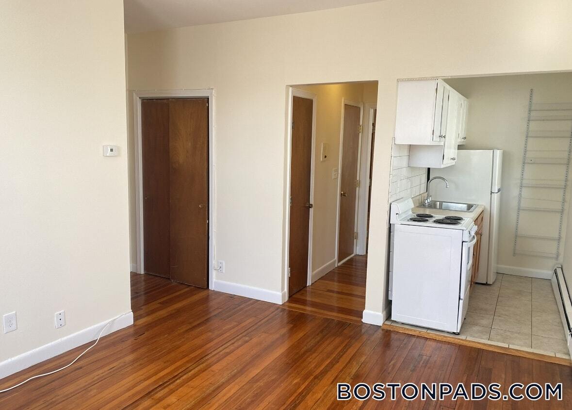 Building Photo - 60 Brighton Ave