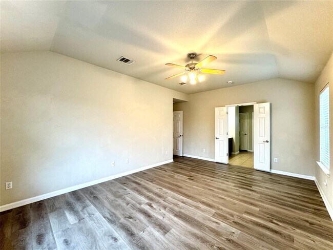Building Photo - 4508 Hees Ct