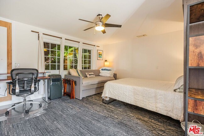 Building Photo - 12413 Beatrice St