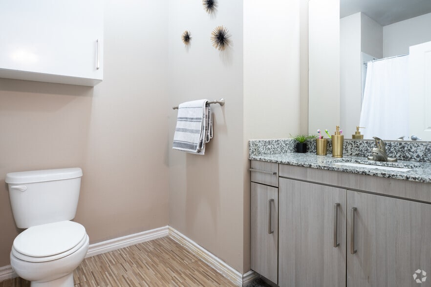 Model Bath - Texan 26