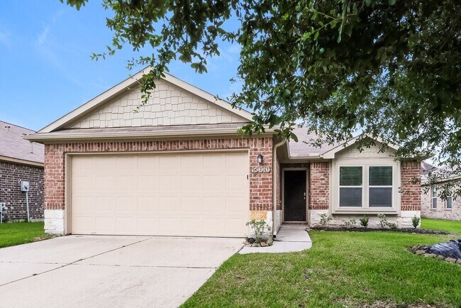Primary Photo - 15010 Cave Creek Ct