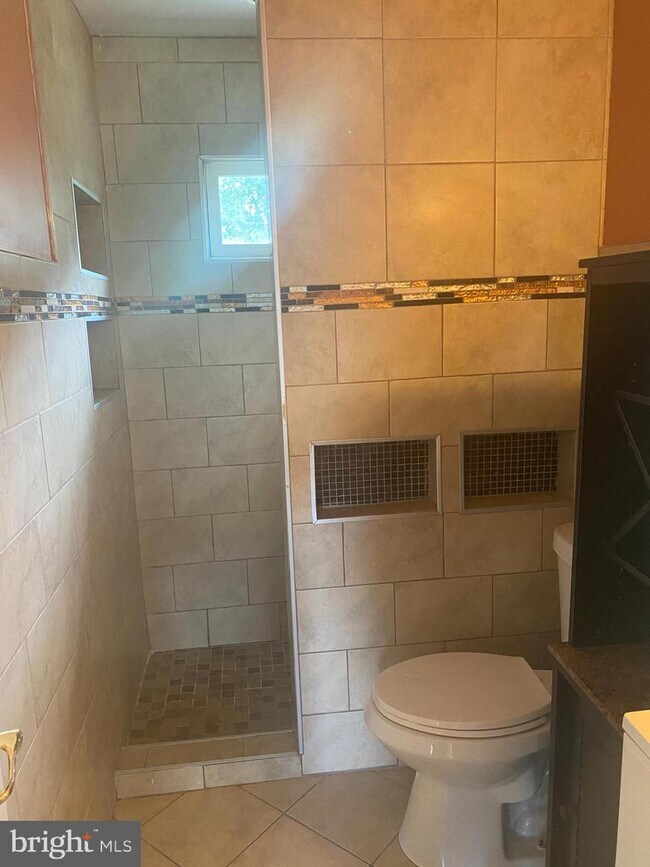 Building Photo - 12971 Queen Chapel Rd