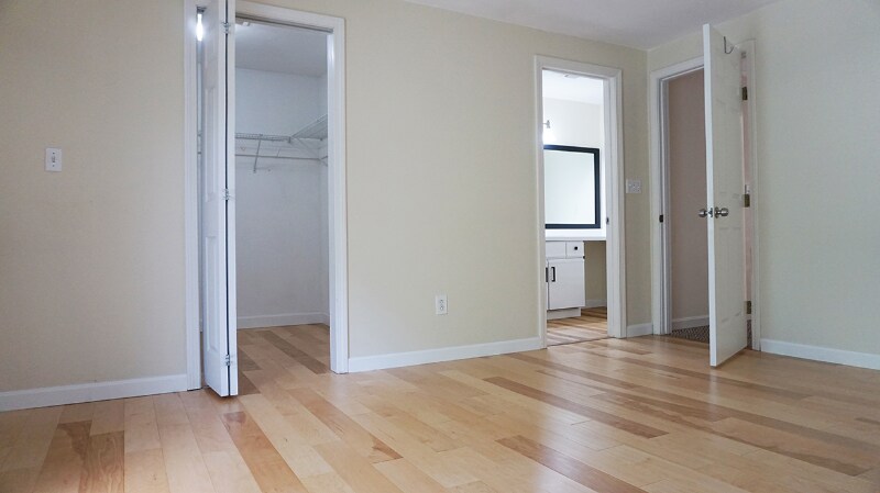 Building Photo - 15 Lordvale Blvd