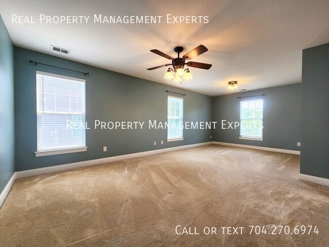 Building Photo - 15606 Seafield Ln