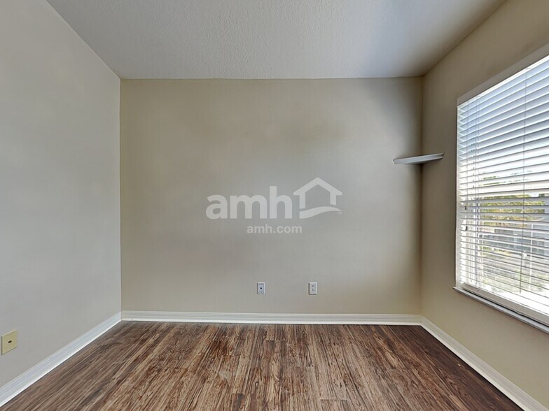 Building Photo - 3403 Berry Blossom Ln