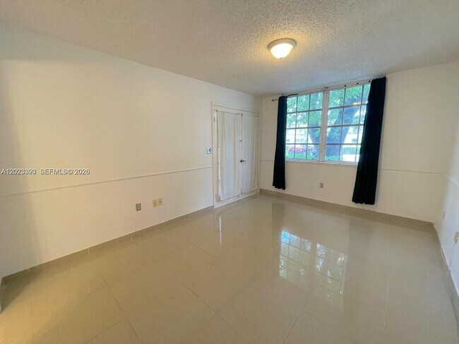 Building Photo - 1280 S Alhambra Cir