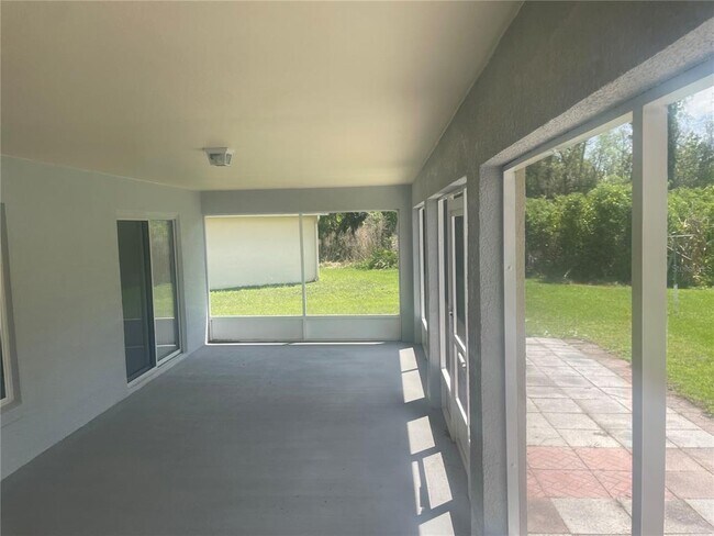 Building Photo - 116 Crescent Ct