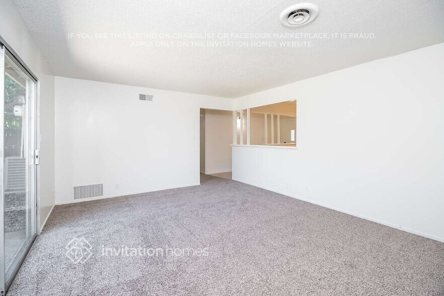 Building Photo - 7713 Samantha Way