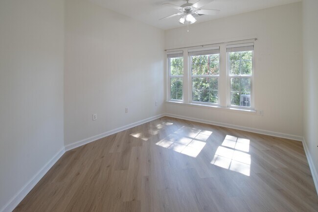 Building Photo - 2012 Telfair Way
