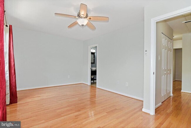 Building Photo - 1467 Chatham Ct