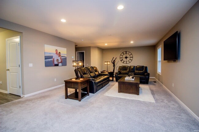Building Photo - 444 Brescia Dr