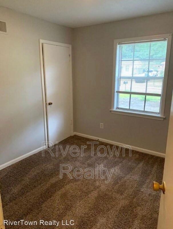 Building Photo - 1424 Ticonderoga Dr